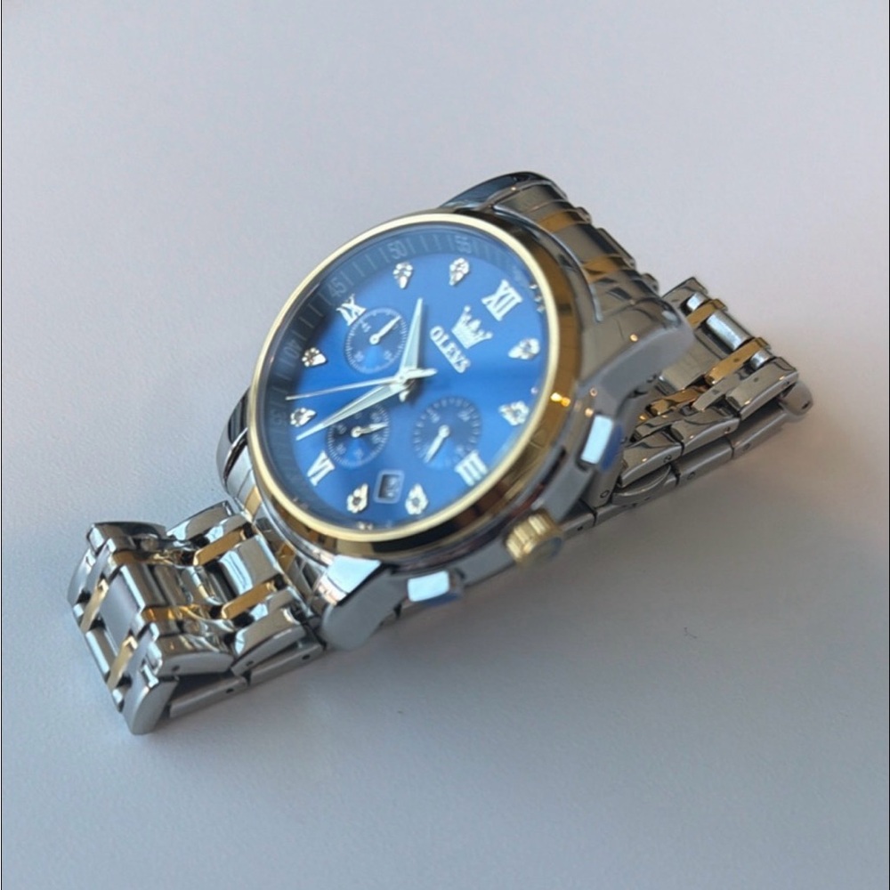 Elegant Men's Blue Dial Watch with Gold and Silver Finish